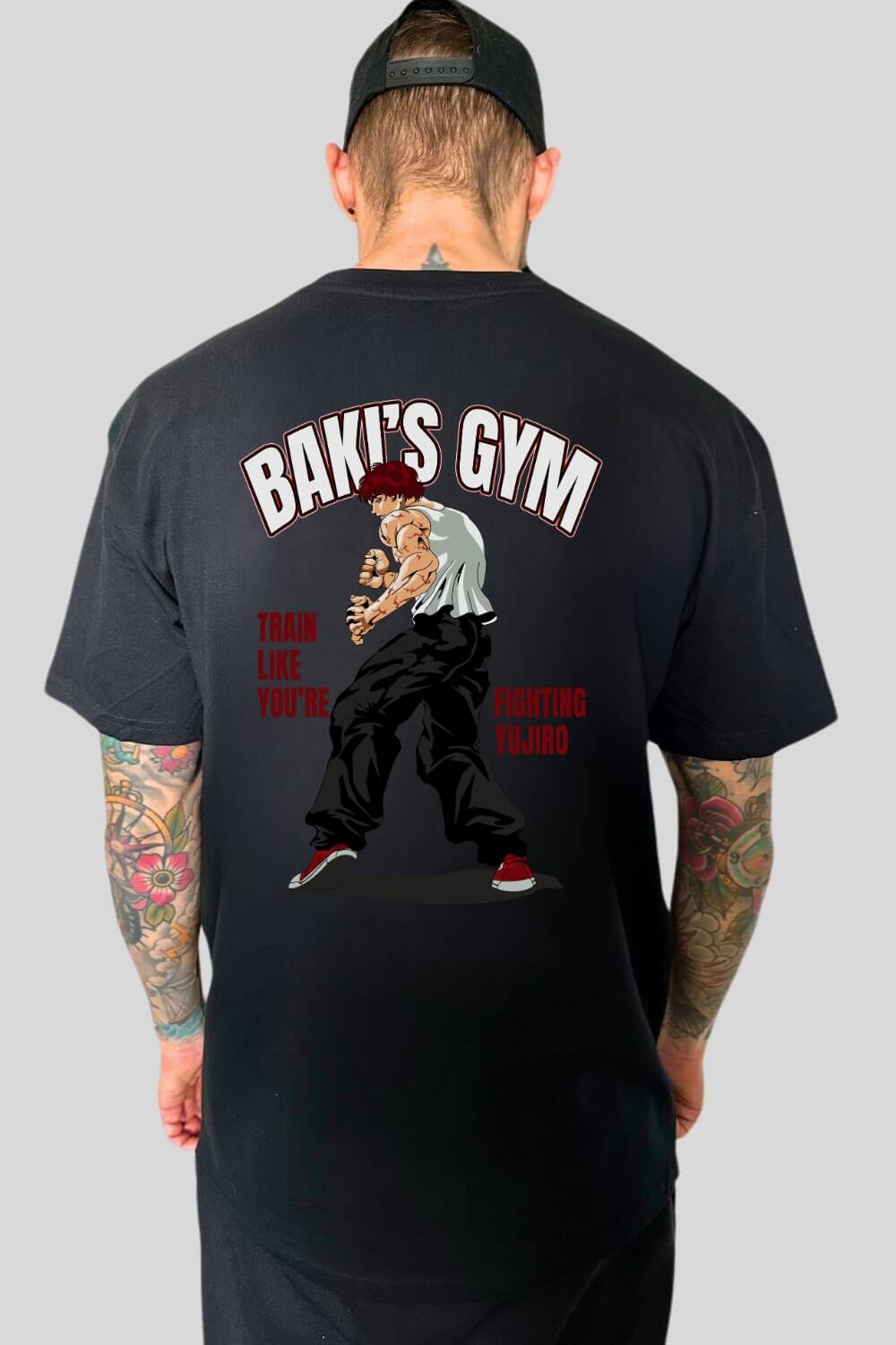 Rückansicht Baki Oversize T-Shirt Black für Männer und Frauen