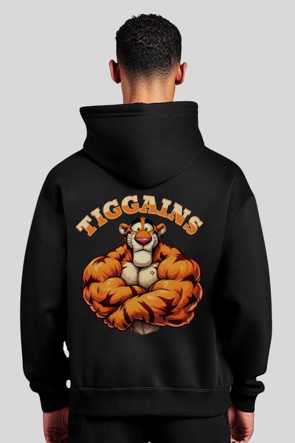 Rückansicht Tiggains Oversize Hoodie Black für Männer und Frauen